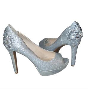 Gianni Bini Silver Glitter Gemstone Open Toe Platform Heels size 7